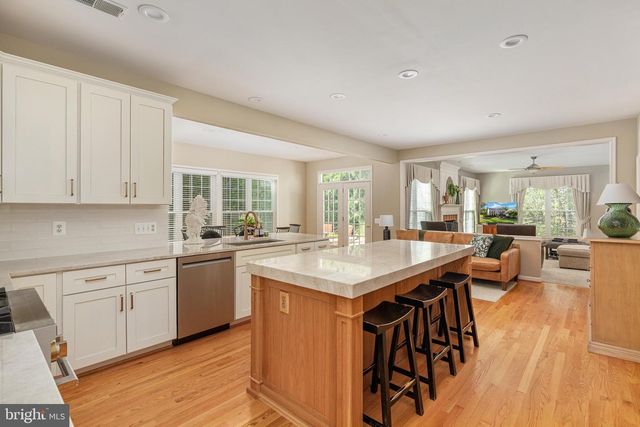 5950 TUMBLE CREEK CT, Haymarket, VA 20169