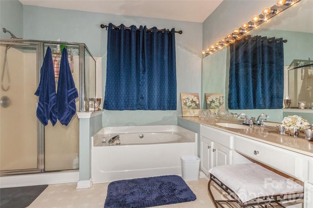 18302 Victoria Bay Drive, Cornelius, NC 28031