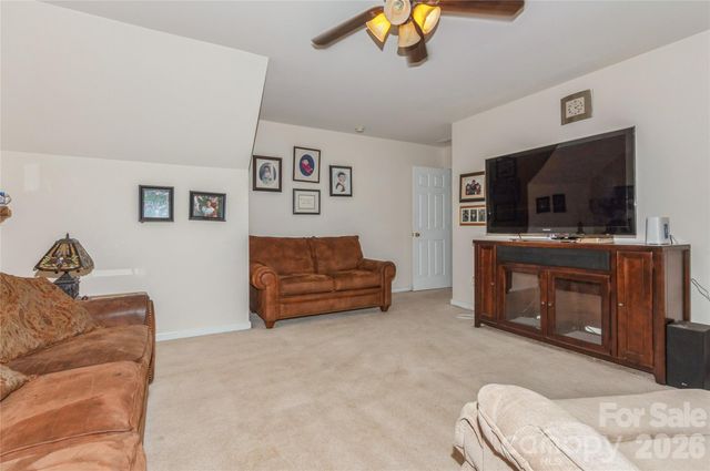 18302 Victoria Bay Drive, Cornelius, NC 28031