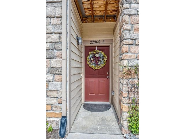 22960 E Roxbury Dr F, Aurora, CO 80016