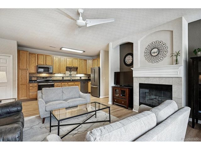 22960 E Roxbury Dr F, Aurora, CO 80016