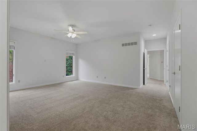 8333 Kingsbury Boulevard, Clayton, MO 63105