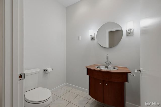 8333 Kingsbury Boulevard, Clayton, MO 63105