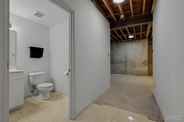 8333 Kingsbury Boulevard, Clayton, MO 63105