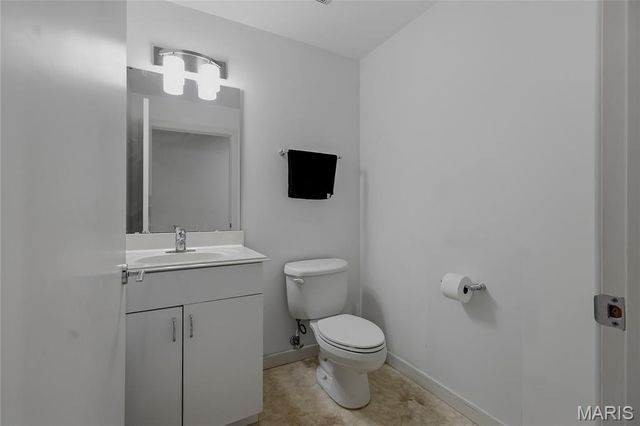 8333 Kingsbury Boulevard, Clayton, MO 63105