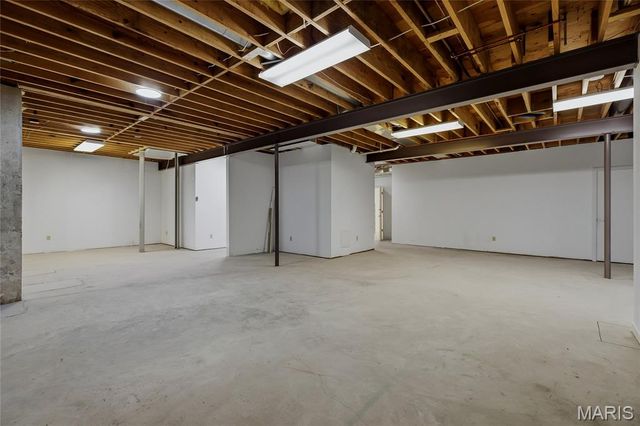8333 Kingsbury Boulevard, Clayton, MO 63105