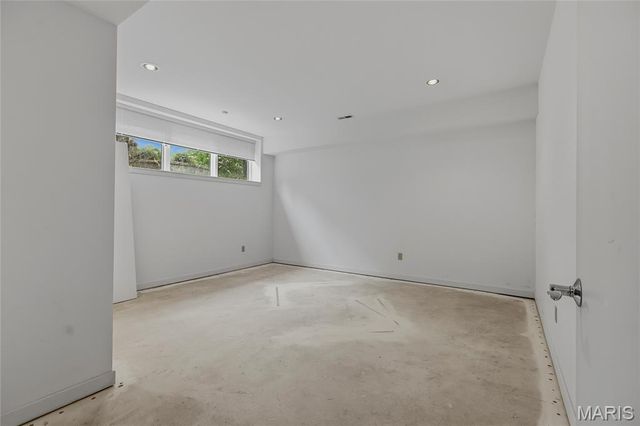 8333 Kingsbury Boulevard, Clayton, MO 63105