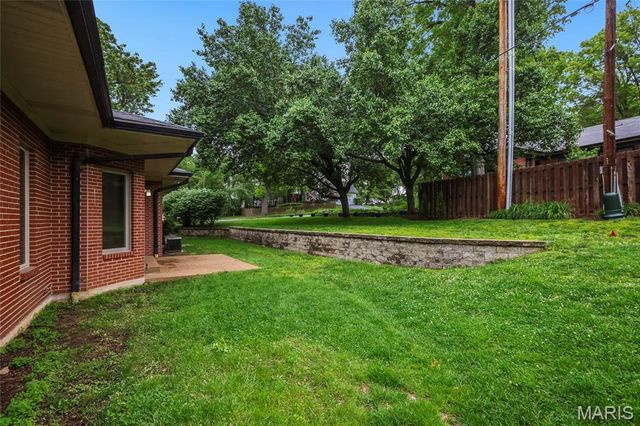 8333 Kingsbury Boulevard, Clayton, MO 63105