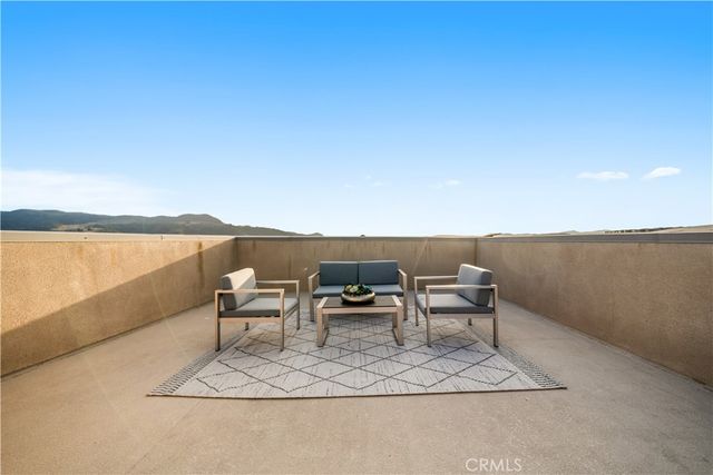 41 Stable Dr, Rancho Mission Viejo, CA 92694