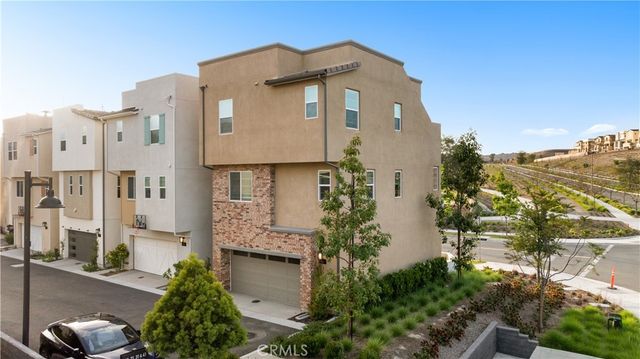41 Stable Dr, Rancho Mission Viejo, CA 92694