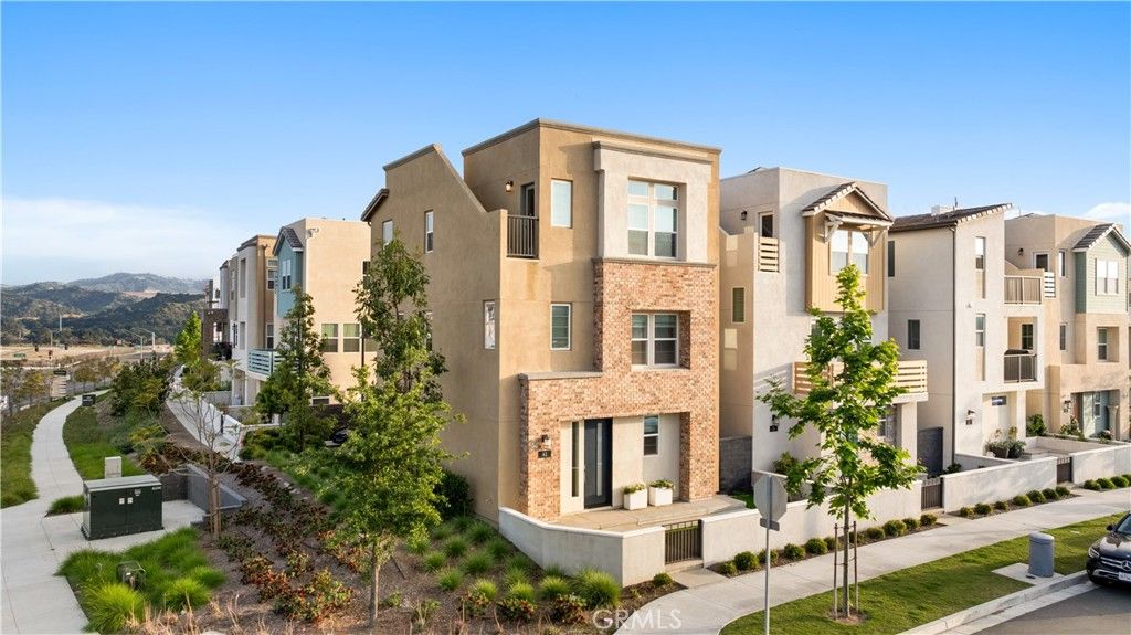 41 Stable Dr, Rancho Mission Viejo, CA 92694