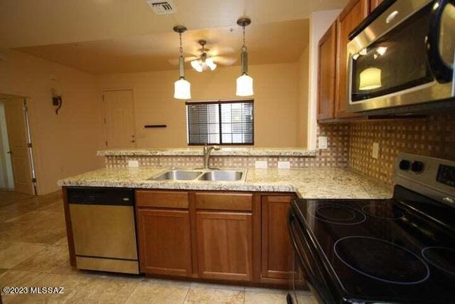 2010 E River Rd Unit 101, Tucson, AZ 85718