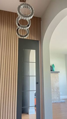 1201 S 15th Avenue, Maywood, IL 60153