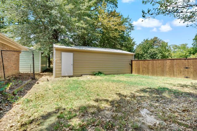 3165 Stacy Lane, Paris, TX 75460