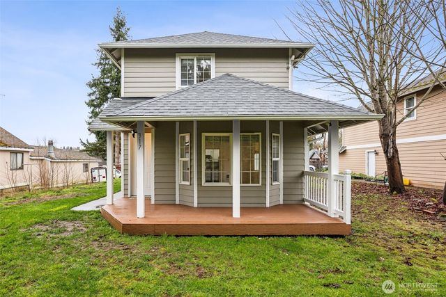 317 SE 3rd Street, South Prairie, WA 98385