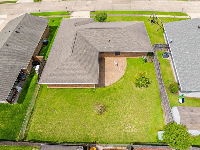 2908 Creole Dr, Houma, LA 70364