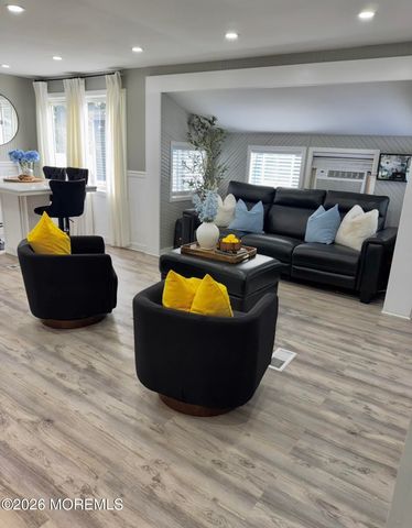 1881 Route 37 W 351, Toms River, NJ 08757