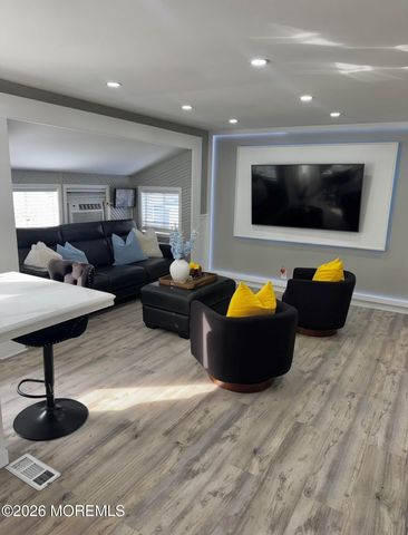 1881 Route 37 W 351, Toms River, NJ 08757