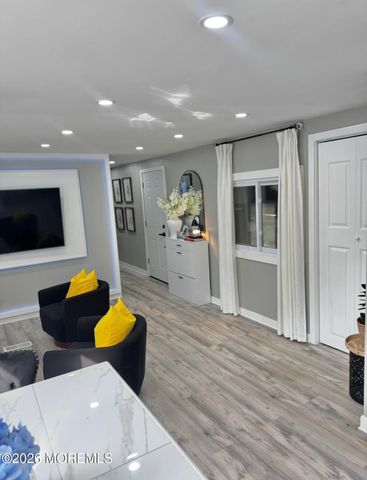 1881 Route 37 W 351, Toms River, NJ 08757