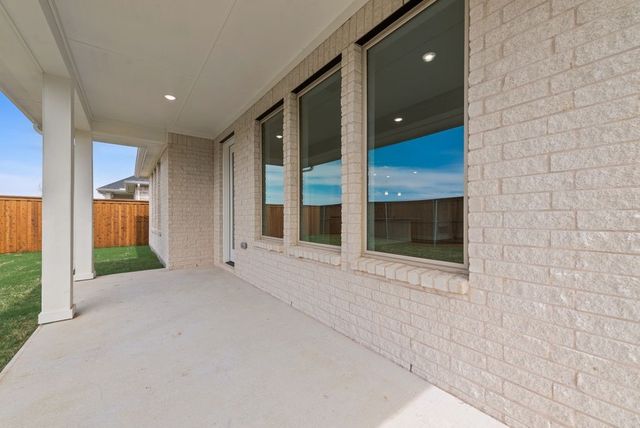 4100 Blackbird Avenue, Little Elm, TX 75068