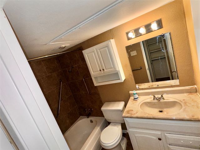 116 Cambridge Drive, Cedar Hill, TX 75104