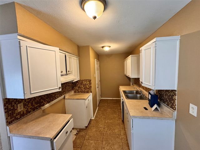 116 Cambridge Drive, Cedar Hill, TX 75104