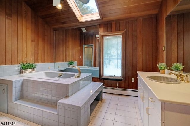 174 Crescent Rd, Florham Park Boro, NJ 07932