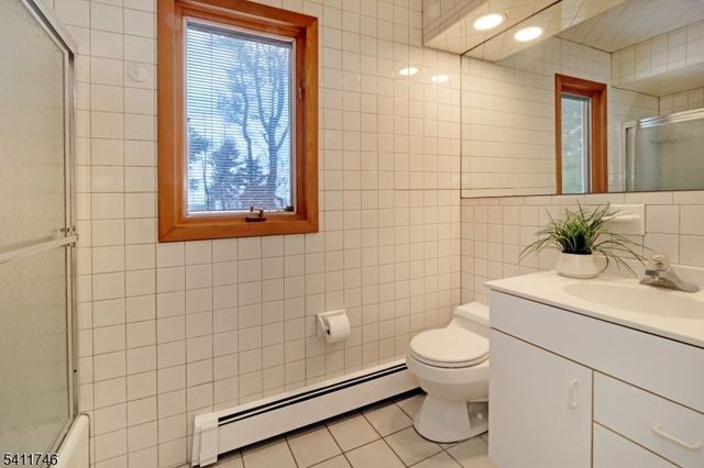 174 Crescent Rd, Florham Park Boro, NJ 07932