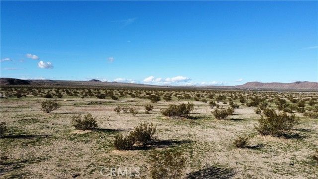 4 Sunflower Road, Joshua Tree, CA 92252