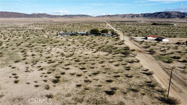 4 Sunflower Road, Joshua Tree, CA 92252