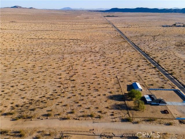 4 Sunflower Road, Joshua Tree, CA 92252