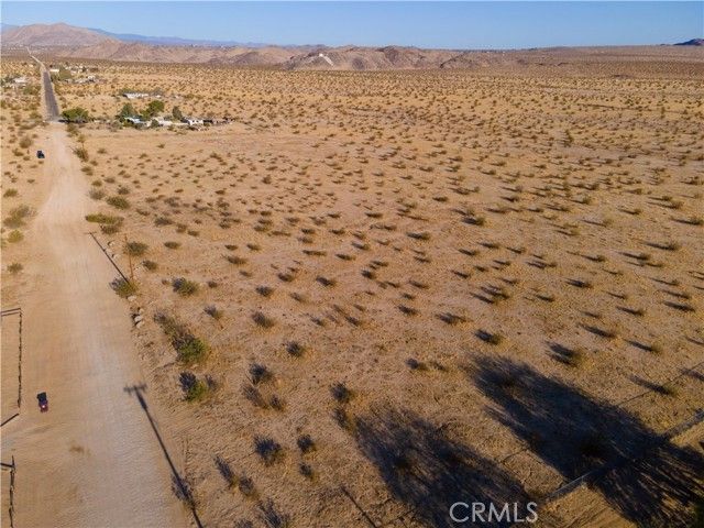 4 Sunflower Road, Joshua Tree, CA 92252
