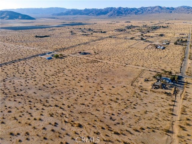 4 Sunflower Road, Joshua Tree, CA 92252