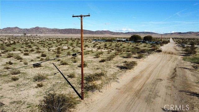 4 Sunflower Road, Joshua Tree, CA 92252