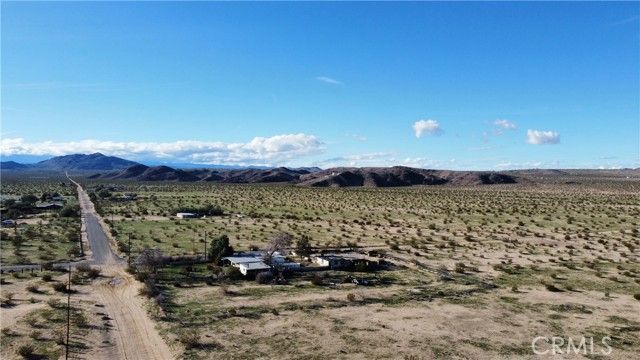 4 Sunflower Road, Joshua Tree, CA 92252