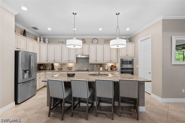 28137 Edenderry CT, Bonita Springs, FL 34135