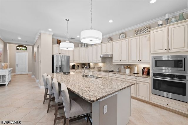28137 Edenderry CT, Bonita Springs, FL 34135