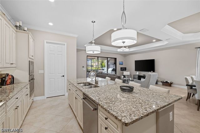28137 Edenderry CT, Bonita Springs, FL 34135