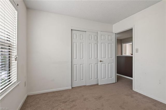 6202 Glenrose DR, Suffolk, VA 23435