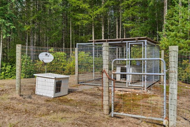 2930 Legend Lane NW, Seabeck, WA 98380