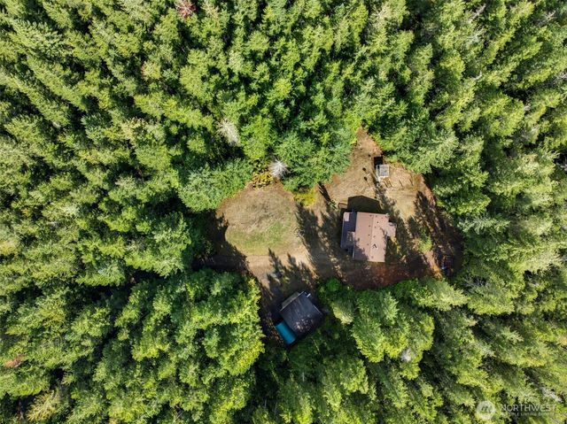 2930 Legend Lane NW, Seabeck, WA 98380