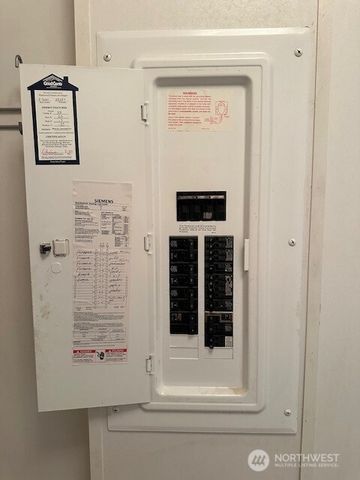 2930 Legend Lane NW, Seabeck, WA 98380