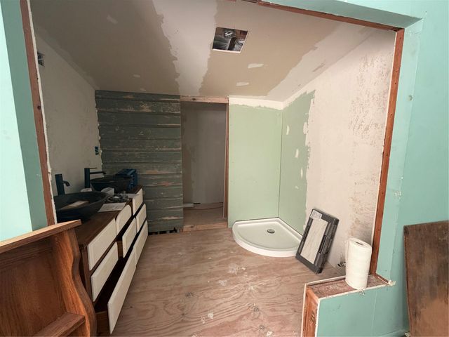 712 Sandy Mountain DR, Llano, TX 78643