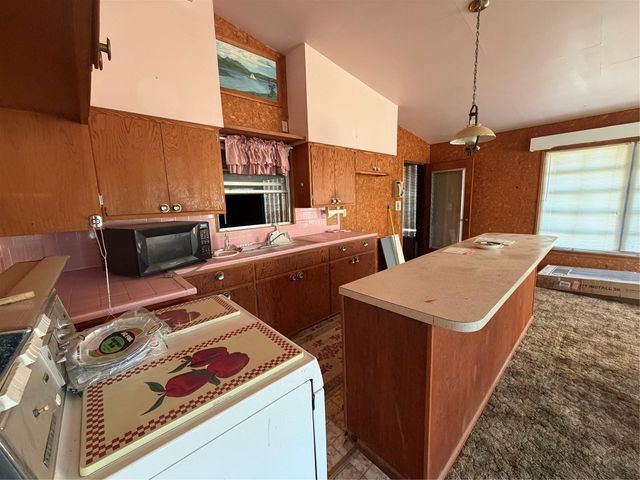 712 Sandy Mountain DR, Llano, TX 78643