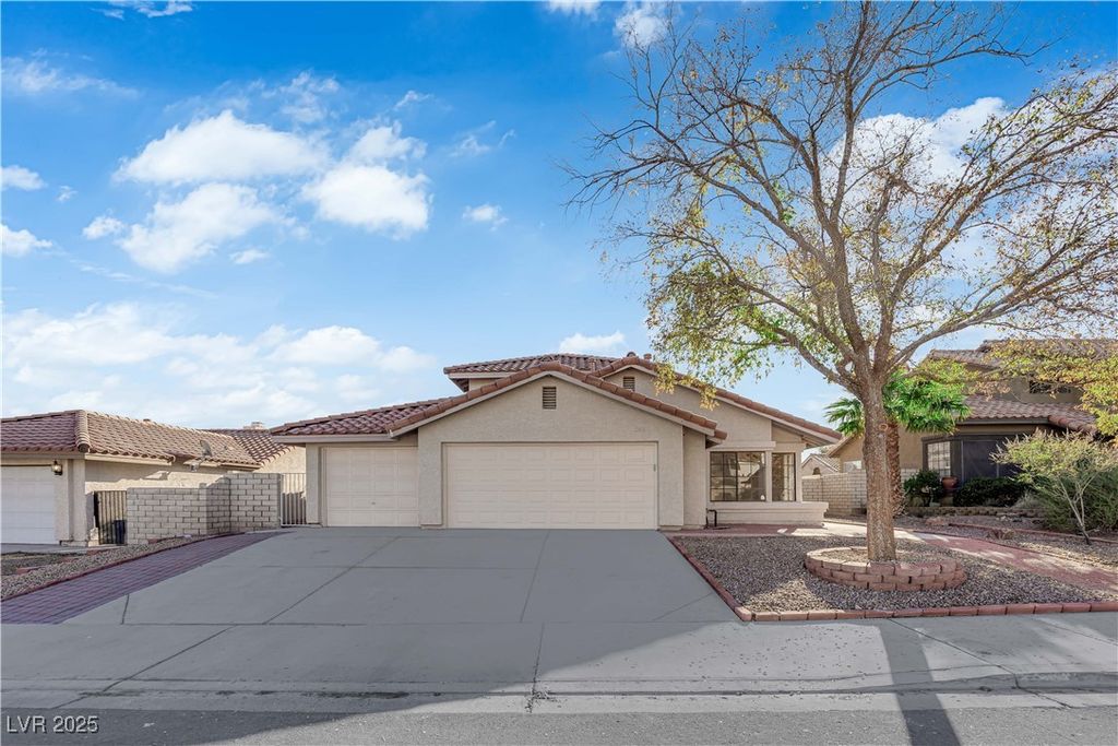 340 Templeton Drive, Henderson, NV 89074