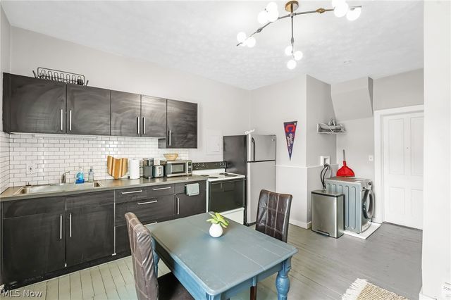 1009 Kenilworth Avenue 3, Cleveland, OH 44113
