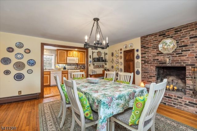 18 Wyckoff Pl, Franklin Twp., NJ 08823