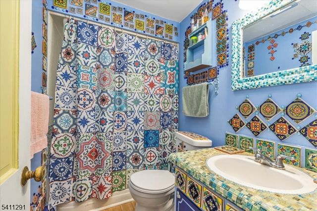 18 Wyckoff Pl, Franklin Twp., NJ 08823