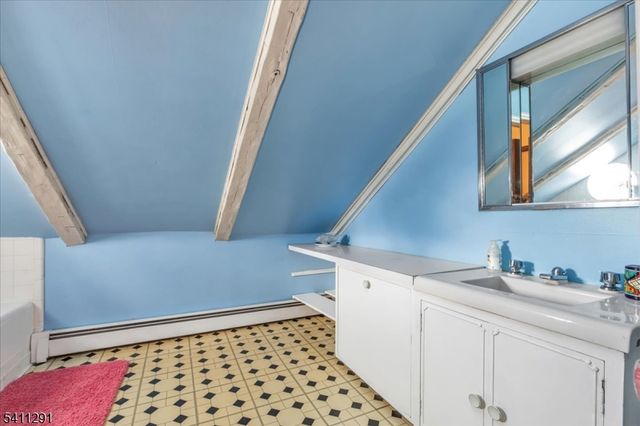 18 Wyckoff Pl, Franklin Twp., NJ 08823