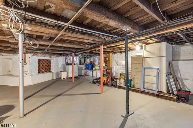 18 Wyckoff Pl, Franklin Twp., NJ 08823